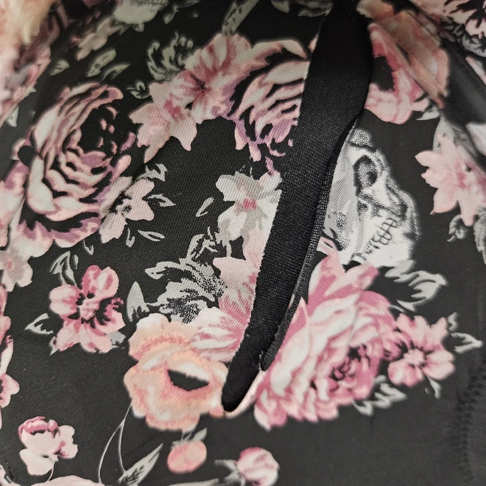 Torrid Underwire Bra 44C Flaw!  See pics and description!! - Picture 4 of 6